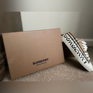 Womens Burberry shoes size 37.5